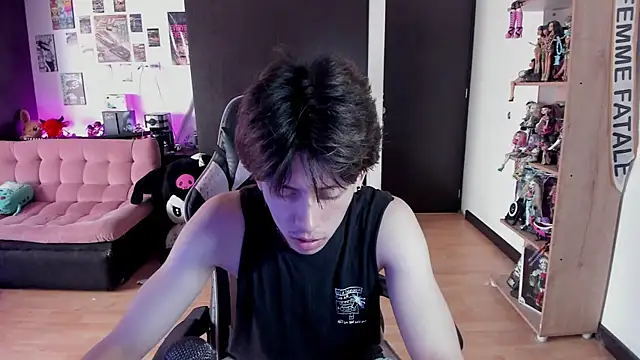 xIce Boy online show from June 2026 01:25:02 PM