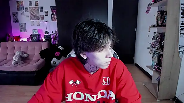 xIce Boy online show from June 2026 06:45:02 PM