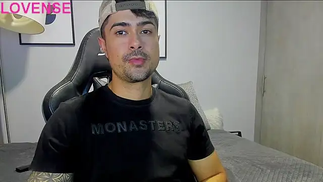 Snapshot of Dante_Storm chatting on September 2025 05:00:01 AM Dante Storm online show from September 2025 05:00:01 AM