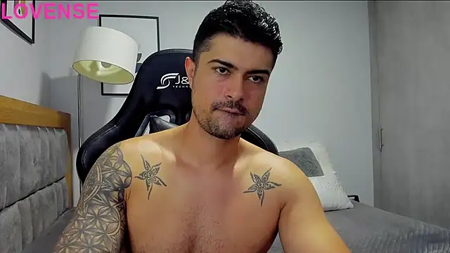 Snapshot of Dante_Storm chatting on September 2025 11:19:01 PM Dante Storm online show from September 2025 11:19:01 PM