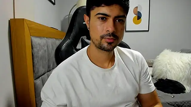 Snapshot of Dante_Storm chatting on October 2025 06:04:01 AM Dante Storm online show from October 2025 06:04:01 AM