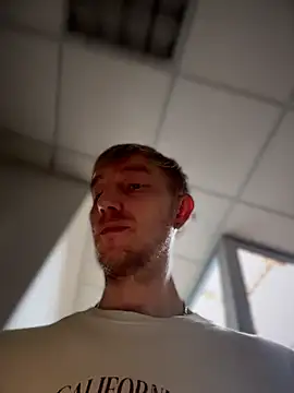 MilanModel online show from March 2026 03:00:01 PM