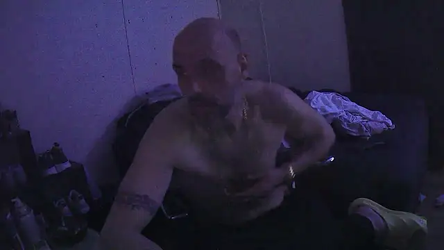 Muffdiver718 online show from January 2026 09:58:01 AM