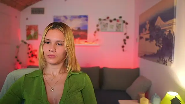 Aria Blonde online show from March 2025 05:20:01 PM