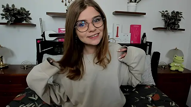 HaleyReedme online show from May 2026 06:52:01 AM