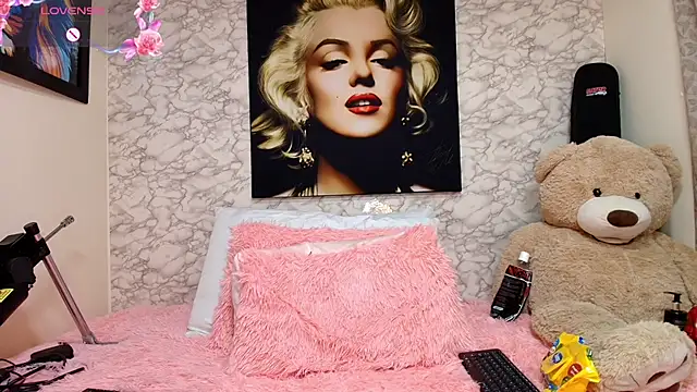 Snapshot of nataliaesmith_24 chatting on March 2026 03:28:02 PM nataliaesmith 24 online show from March 2026 03:28:02 PM