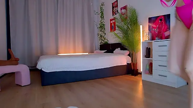 Say luna online show from February 2026 08:03:02 PM