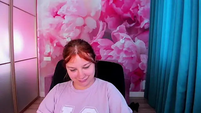AngelinaLow online show from June 2026 11:24:02 AM