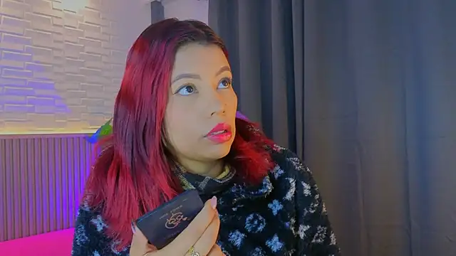 Snapshot of TiffanyWalk chatting on September 2025 11:15:02 AM TiffanyWalk online show from September 2025 11:15:02 AM