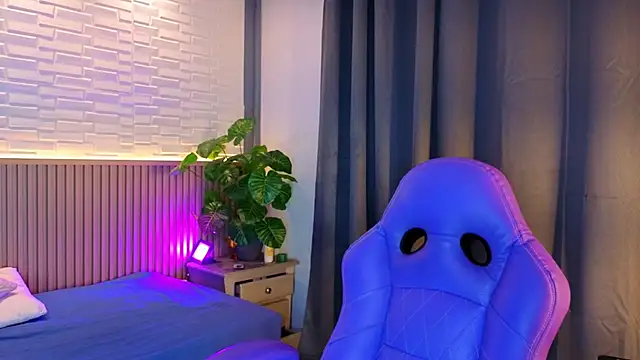 Snapshot of TiffanyWalk chatting on November 2025 10:48:01 AM TiffanyWalk online show from November 2025 10:48:01 AM