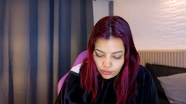 Snapshot of TiffanyWalk chatting on January 2026 11:45:02 AM TiffanyWalk online show from January 2026 11:45:02 AM