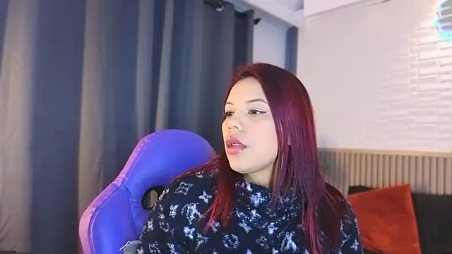 Snapshot of TiffanyWalk chatting on January 2026 11:36:01 AM TiffanyWalk online show from January 2026 11:36:01 AM