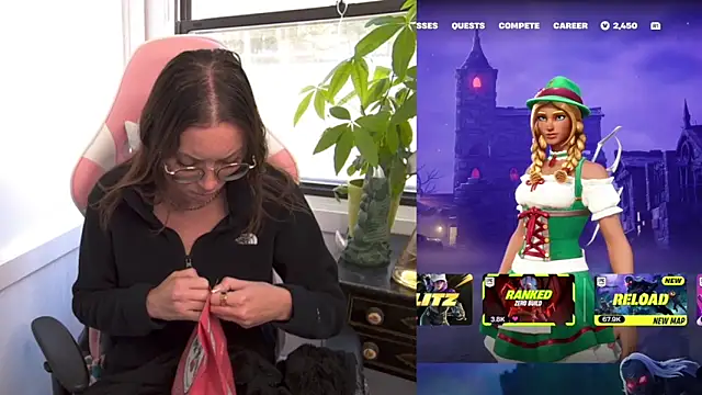 Snapshot of SpaceCowWhore chatting on October 2025 04:39:02 PM SpaceCowWhore online show from October 2025 04:39:02 PM