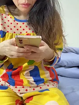 Snapshot of aa520uv chatting on November 2025 12:00:02 AM aa520uv online show from November 2025 12:00:02 AM