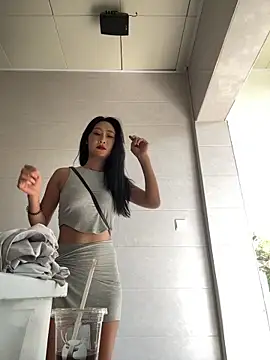 Snapshot of linger-23 chatting on September 2025 06:28:02 AM linger-23 online show from September 2025 06:28:02 AM