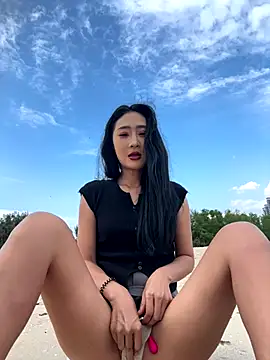 Snapshot of linger-23 chatting on November 2025 07:55:02 AM linger-23 online show from November 2025 07:55:02 AM