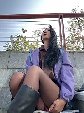 Snapshot of linger-23 chatting on December 2025 06:09:01 AM linger-23 online show from December 2025 06:09:01 AM