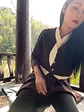 Snapshot of linger-23 chatting on March 2026 05:46:02 AM linger-23 online show from March 2026 05:46:02 AM