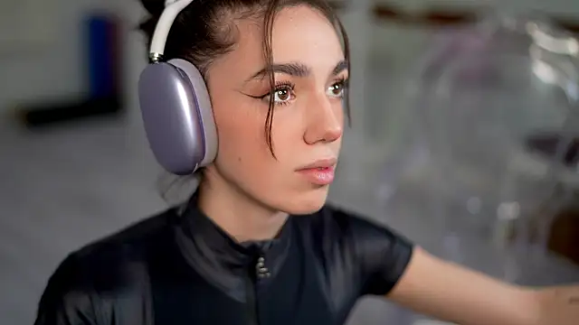 mystica  online show from December 2025 09:59:01 AM