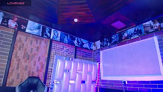 kriss sweetboobs10 online show from June 2026 01:48:01 PM