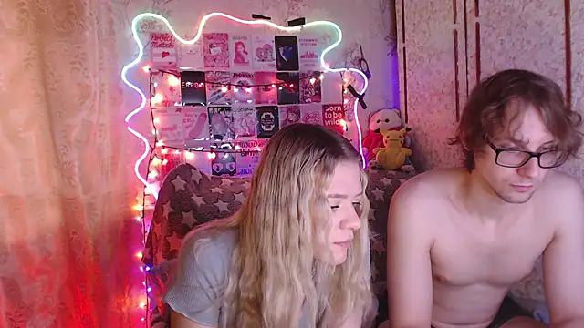 Your Horny Friends online show from November 2025 09:20:01 AM