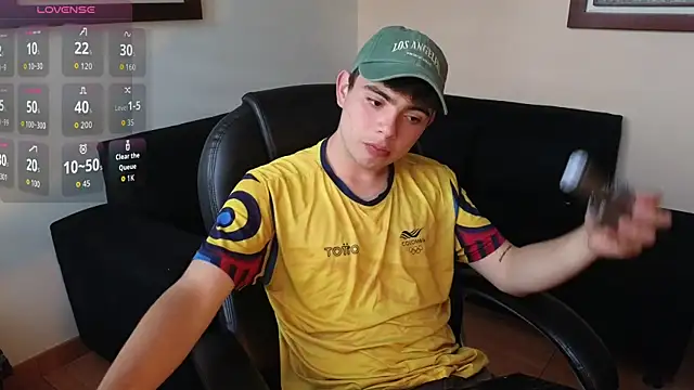 lukeboyce33 online show from February 2026 10:08:01 PM