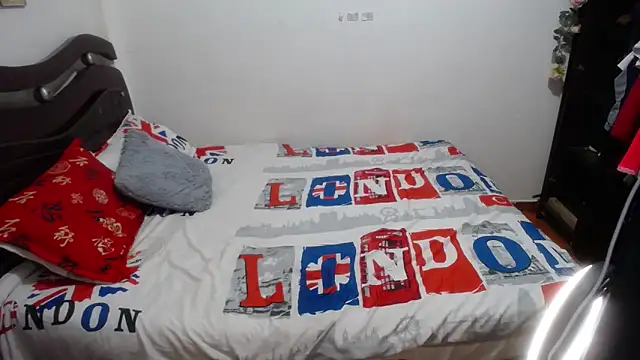 Tu-Reina online show from October 2025 01:57:01 AM