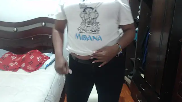 Tu-Reina online show from January 2026 11:29:01 PM