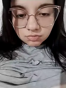 Snapshot of Fantassy_21 chatting on April 2026 01:06:02 AM Fantassy 21 online show from April 2026 01:06:02 AM