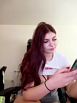 MeCherryy online show from April 2026 02:00:02 PM