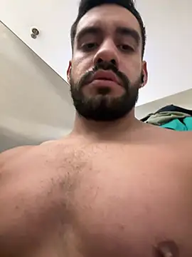 Snapshot of Leon__Hart_ chatting on July 2026 04:24:01 PM Leon Hart online show from July 2026 04:24:01 PM