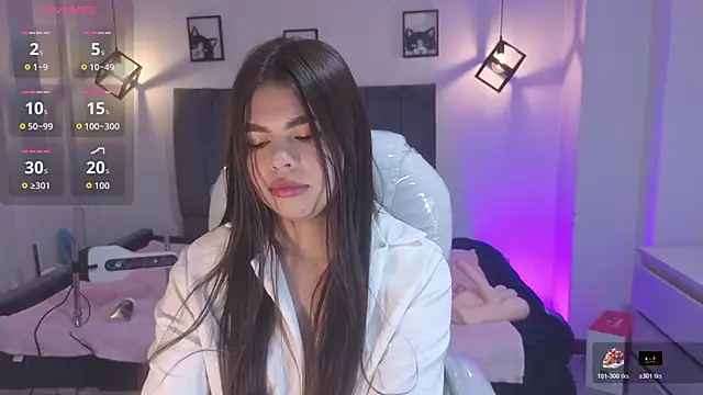 Pretty Johnson  online show from May 2026 01:16:02 PM