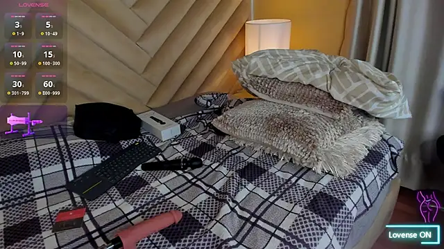 Snapshot of alice_kingsley_ chatting on November 2025 09:25:02 PM alice kingsley online show from November 2025 09:25:02 PM