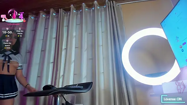 Snapshot of alice_kingsley_ chatting on December 2025 01:16:02 PM alice kingsley online show from December 2025 01:16:02 PM