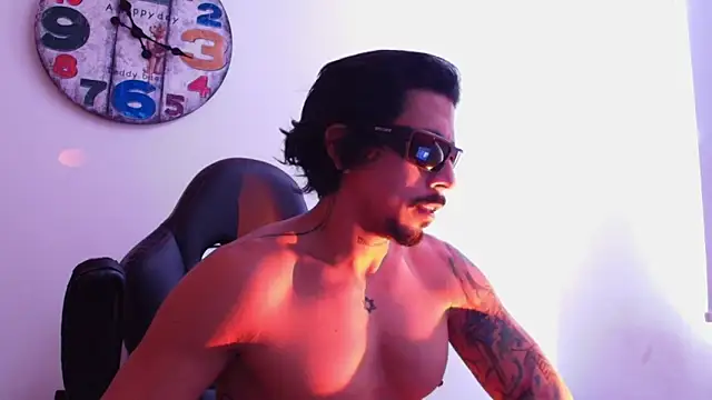 josemeirelesfox online show from October 2025 09:34:01 PM