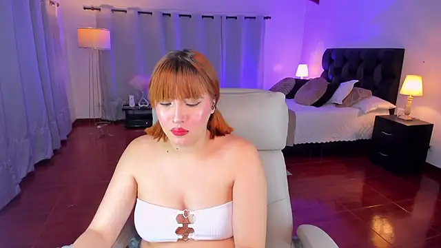 Snapshot of karla_hill_28 chatting on March 2026 03:32:01 AM karla hill 28 online show from March 2026 03:32:01 AM