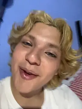 Snapshot of adam_angelssss chatting on October 2025 08:51:01 PM adam angelssss online show from October 2025 08:51:01 PM