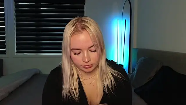 Snapshot of margot_robbie7 chatting on October 2025 10:08:02 PM margot robbie7 online show from October 2025 10:08:02 PM