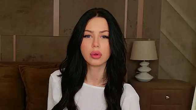 Leya Foxhall online show from September 2025 11:15:01 AM