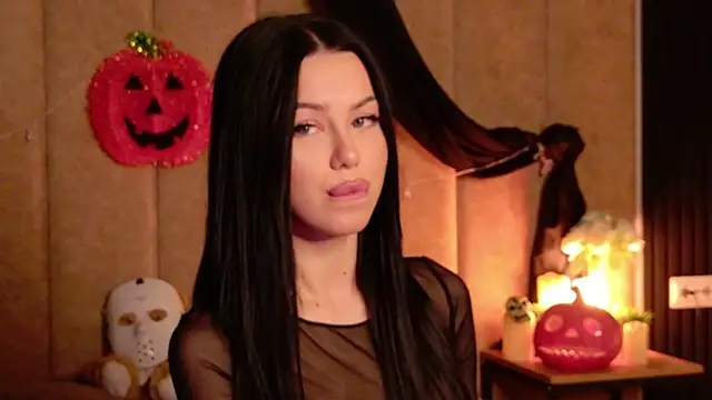 Leya Foxhall online show from October 2025 10:41:01 AM