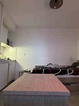 Renoirmonter online show from June 2026 07:15:01 PM