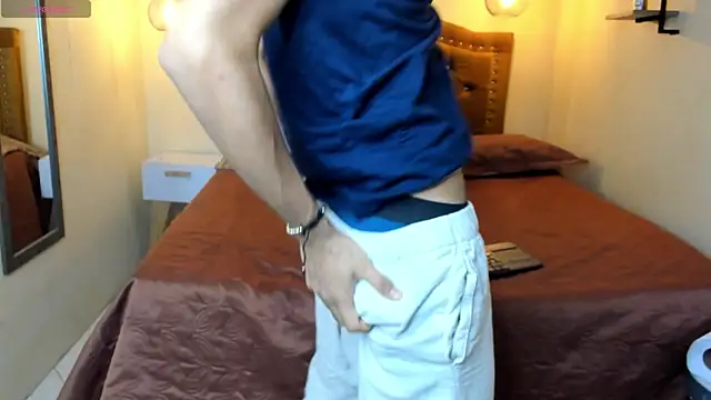 Snapshot of Matty_Sparkk chatting on March 2025 04:15:02 PM Matty Sparkk online show from March 2025 04:15:02 PM