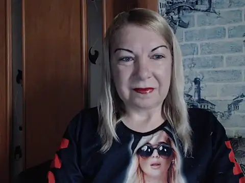 Lillia Ray online show from May 2026 07:06:02 AM