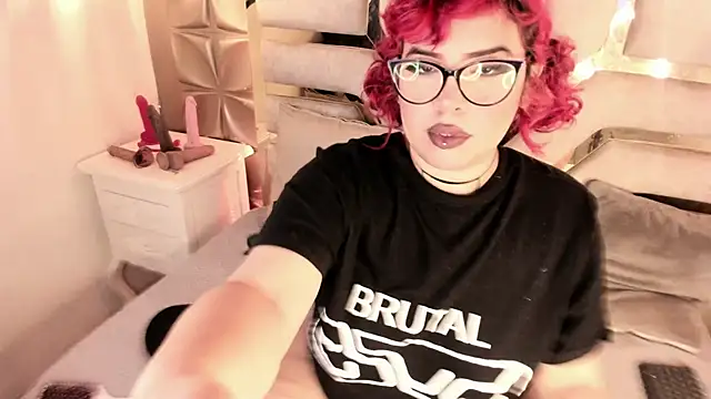 Snapshot of cinnamon8_ chatting on March 2025 01:09:02 PM cinnamon8 online show from March 2025 01:09:02 PM