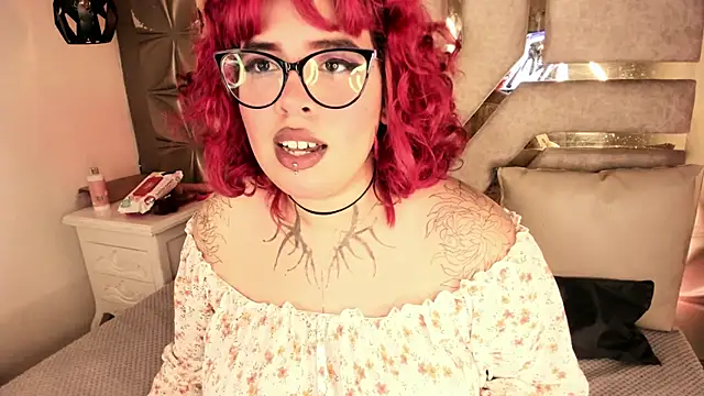 Snapshot of cinnamon8_ chatting on March 2025 04:26:01 PM cinnamon8 online show from March 2025 04:26:01 PM