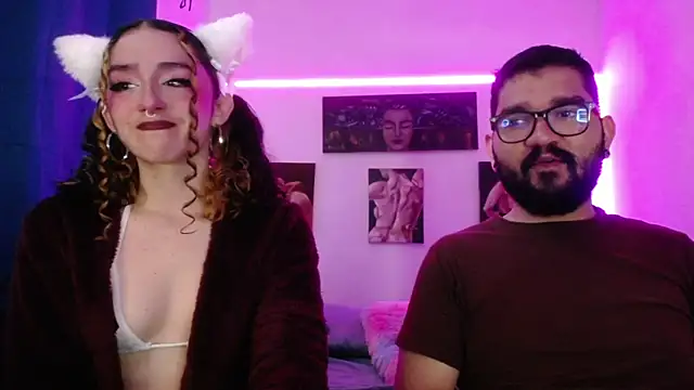 TwinFlamesX online show from October 2025 04:18:01 PM