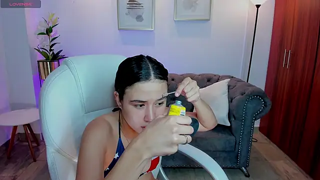 Danaa Rouse online show from September 2025 07:13:01 PM