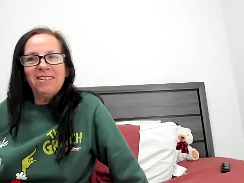 peachgoddess online show from December 2025 03:32:02 PM