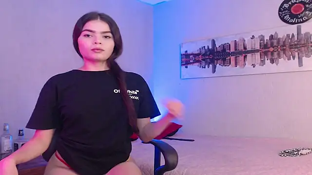 Snapshot of sweet_c4ndy chatting on March 2025 08:30:01 PM sweet c4ndy online show from March 2025 08:30:01 PM