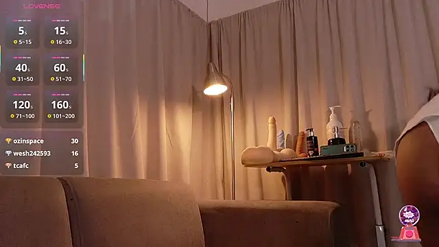 YuliethPetite online show from October 2025 12:41:02 PM